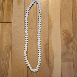 Vintage Crown Trifari white overlapping flat square necklace